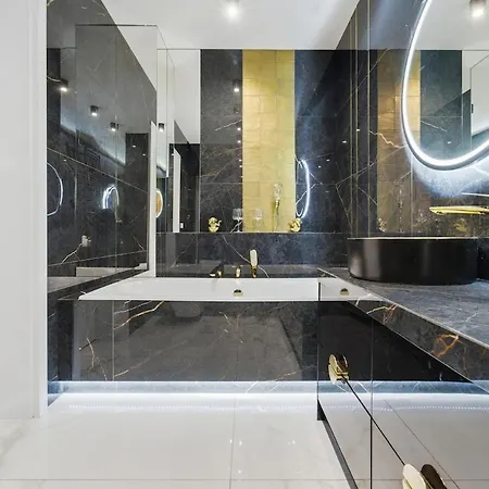 Midnight Garden - Homfi Collection Apartment