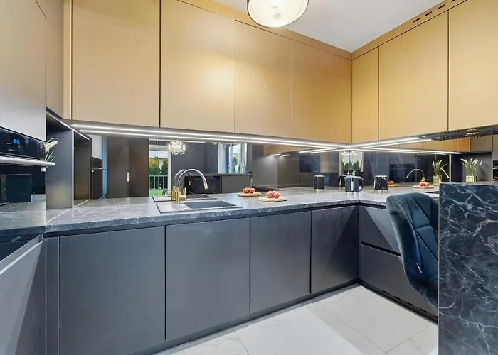 Midnight Garden - Homfi Collection *